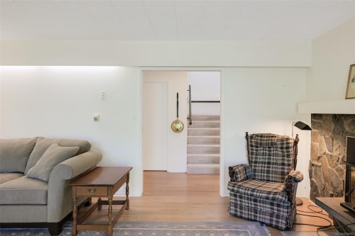 1495 Lands End Rd, North Saanich, BC 