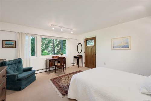 1495 Lands End Rd, North Saanich, BC 