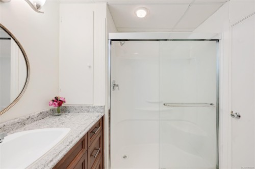 1495 Lands End Rd, North Saanich, BC 