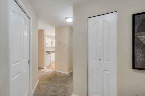 #207-245 First St, Duncan, BC - Indoor Photo Showing Other Room