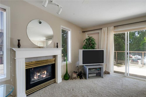 #207-245 First St, Duncan, BC - Indoor Photo Showing Living Room With Fireplace