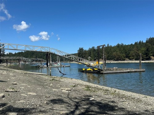 165 Ontario Pl, Salt Spring, BC 
