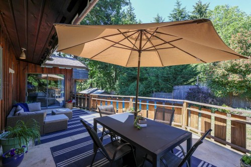 611 Crestview Dr, Comox, BC 