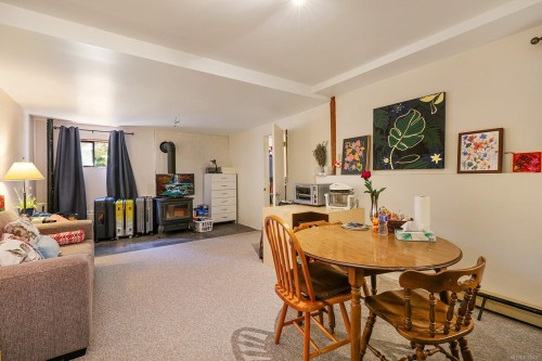 611 Crestview Dr, Comox, BC 