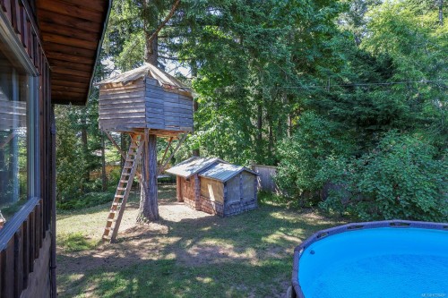 611 Crestview Dr, Comox, BC 