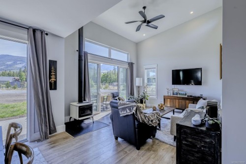 3770 Tralee Rd, Whiskey Creek, BC 