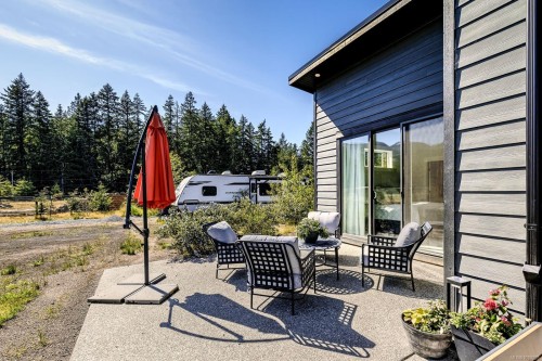 3770 Tralee Rd, Whiskey Creek, BC 