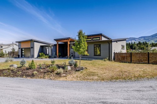 3770 Tralee Rd, Whiskey Creek, BC 