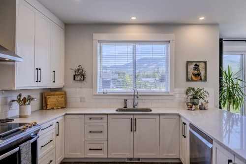3770 Tralee Rd, Whiskey Creek, BC 