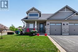 7 FARRINGTON CRESCENT Prince Edward County (Picton Ward), ON K0K 2T0