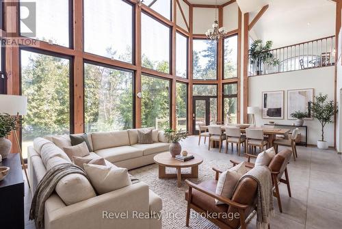 Grand Living Area Overlooking Lake - 75 Meachin Drive, Kawartha Lakes (Verulam), ON 