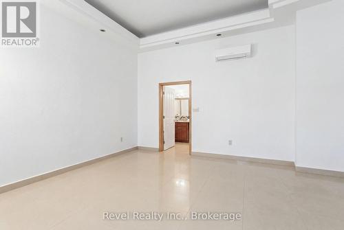 Upper Loft Entertaining Area Overlooking Lake - 75 Meachin Drive, Kawartha Lakes (Verulam), ON 