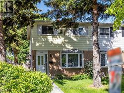 379 HOLLYBERRY TRAIL Toronto, ON M2H 2P5