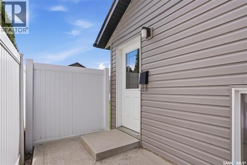 327 Roy Crescent, Saskatoon, SK 
