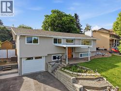 1675 SPRINGHAVEN PLACE Place  Kamloops, BC V2E 1C7
