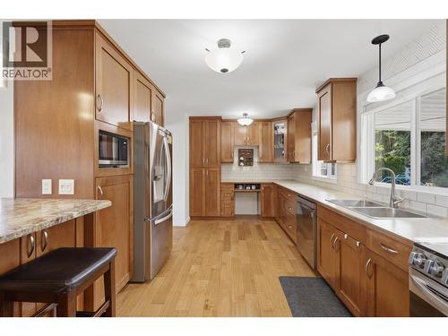 1675 Springhaven Place Place, Kamloops, BC 