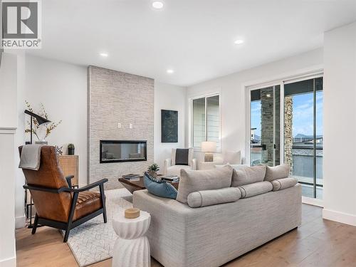 Photos of The Ledge showhome of the same layout - 7735 Okanagan Hills Boulevard Unit# 63 Lot# 2, Vernon, BC 