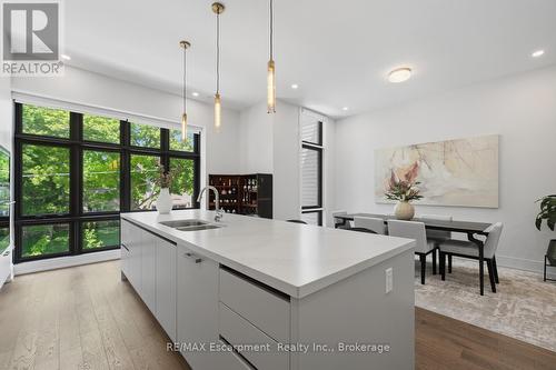 2280 Sovereign Street, Oakville (Br Bronte), ON 