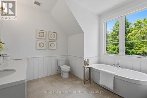 2280 Sovereign Street, Oakville (Br Bronte), ON 