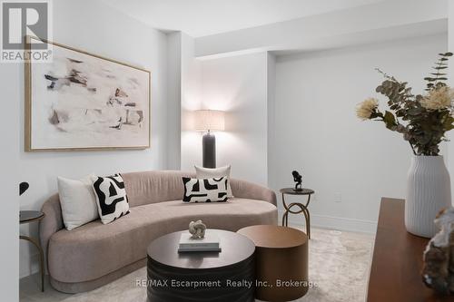 2280 Sovereign Street, Oakville (Br Bronte), ON 