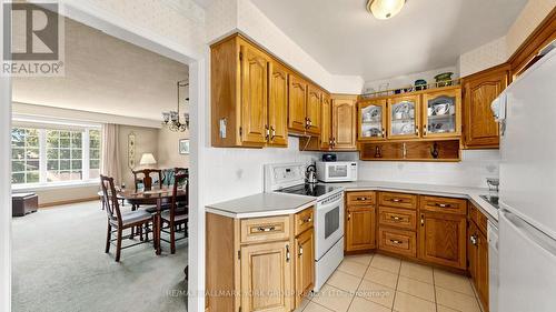 24 Devins Drive, Aurora, ON 