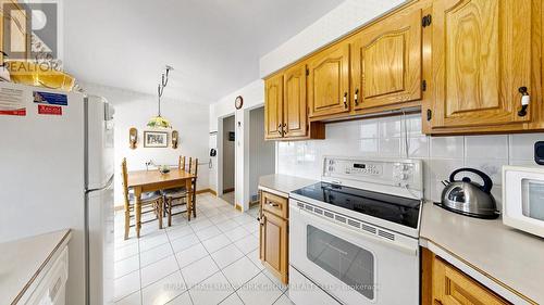 24 Devins Drive, Aurora, ON 