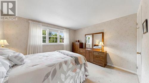 24 Devins Drive, Aurora, ON 