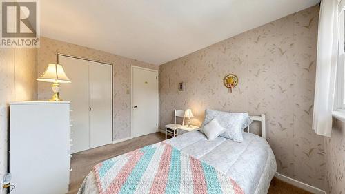 24 Devins Drive, Aurora, ON 