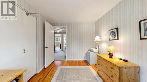 24 Devins Drive, Aurora, ON 