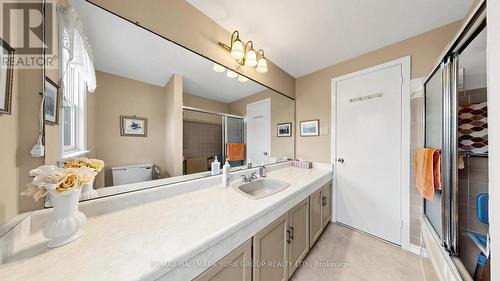 24 Devins Drive, Aurora, ON 