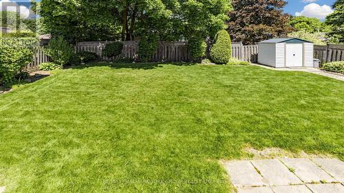 24 Devins Drive, Aurora, ON 
