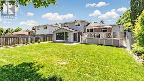 24 Devins Drive, Aurora, ON 