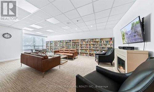 604 - 7 Townsgate Drive, Vaughan, ON 