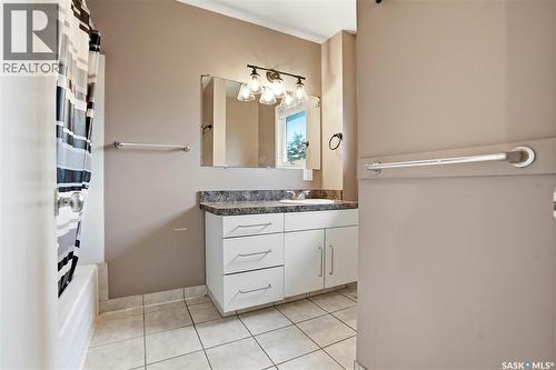 68 Carleton Drive, Saskatoon, SK 