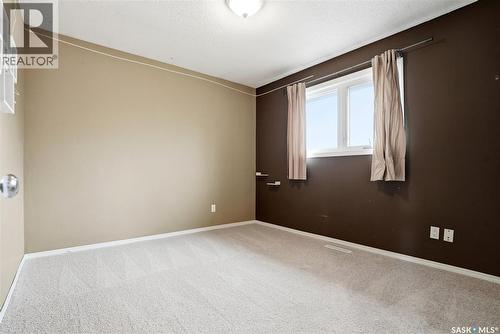 68 Carleton Drive, Saskatoon, SK 