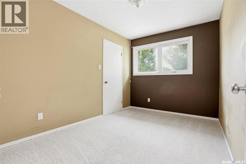 68 Carleton Drive, Saskatoon, SK 