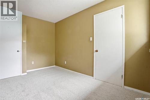 68 Carleton Drive, Saskatoon, SK 
