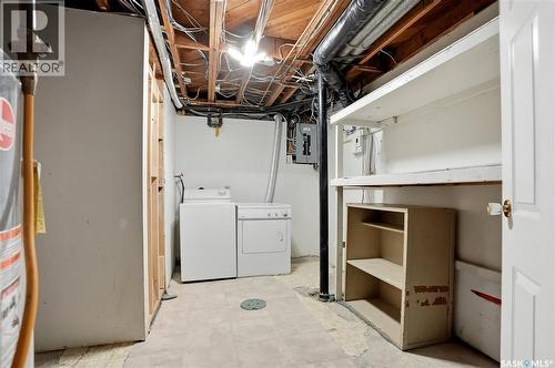 68 Carleton Drive, Saskatoon, SK 