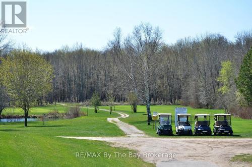 9 Hole Par 3 Golf Course - 3 Garden Grove Crescent, Wasaga Beach, ON 