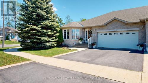 62 Ellesmeer Avenue, Kingston (City Northwest), ON 