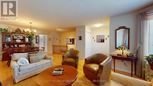 62 Ellesmeer Avenue, Kingston (City Northwest), ON 