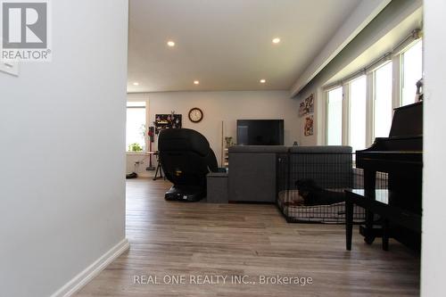 25 Bigwin Drive, Aurora, ON 