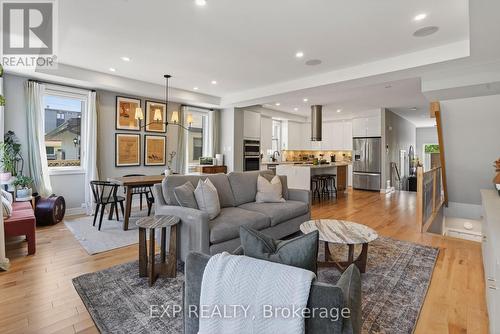 215 Columbus Avenue, Ottawa, ON 
