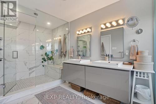 215 Columbus Avenue, Ottawa, ON 