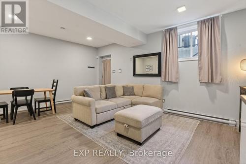 215 Columbus Avenue, Ottawa, ON 