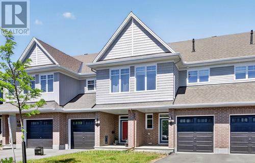 737 Maverick Crescent, Ottawa, ON 
