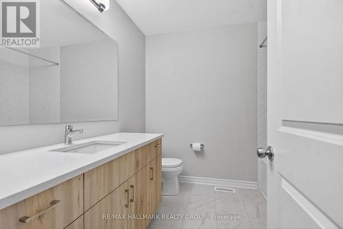 737 Maverick Crescent, Ottawa, ON 