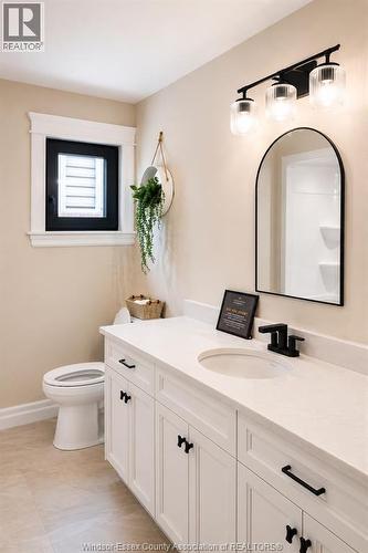 408 Blake Street, Lakeshore, ON - Indoor Photo Showing Bathroom
