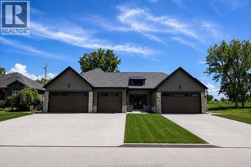 404 Blake Street, Lakeshore, ON - Outdoor With Facade