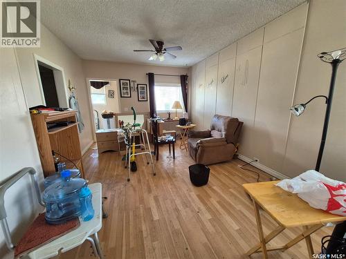 225 1St Avenue, Kendal, SK 